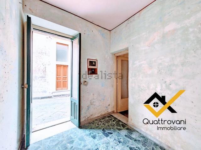 Appartamento in vendita di 165 m² in Via Santi Elena e Costantino