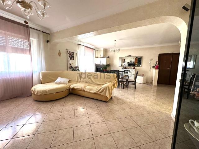 Appartamento in vendita di 165 m² in Via Spadola, 74