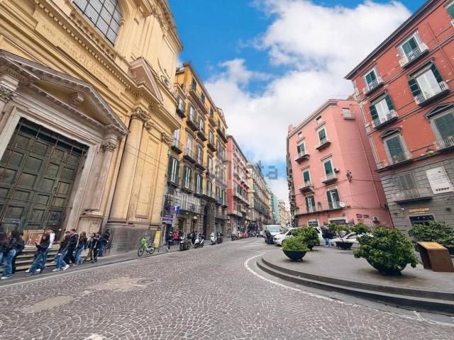 Appartamento in vendita di 165 m² in Via Toledo, 406
