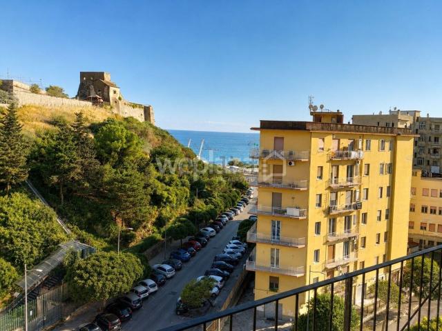 Appartamento in vendita di 165 m² in Via Torrione, 79