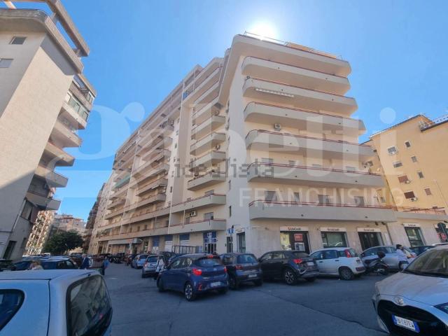 Appartamento in vendita di 165 m² in Via Volontari Italiani del Sangue