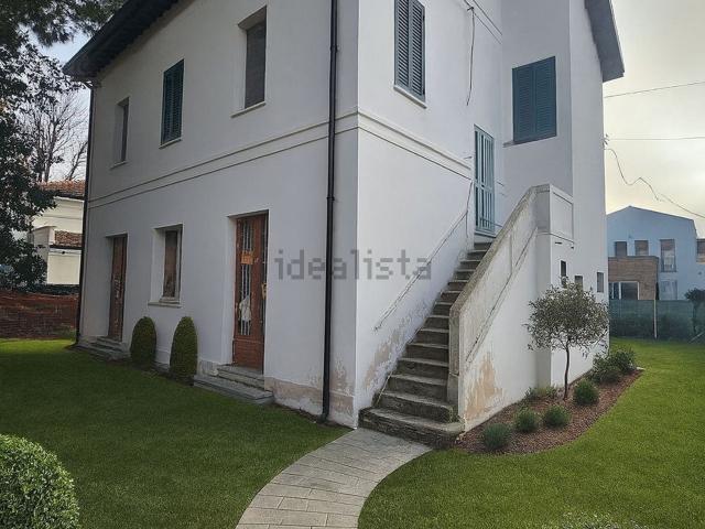 Appartamento in vendita di 165 m² in Viale Arrigo Boito, 10