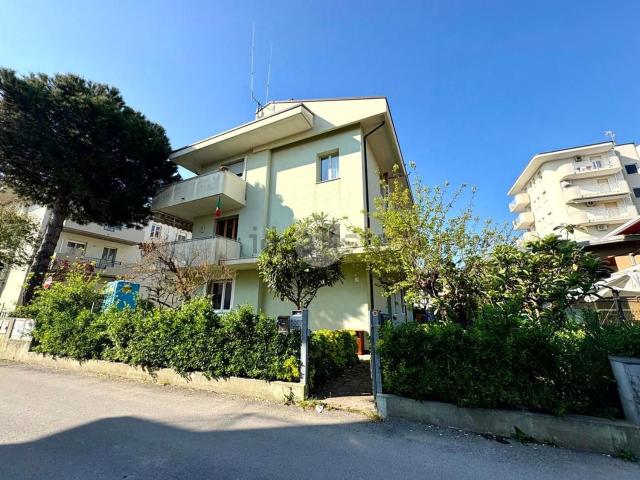 Appartamento in vendita di 165 m² in Viale Giumbo, 1