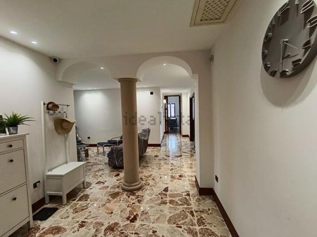 Appartamento in vendita di 165 m² in Viale Marco Polo, 2