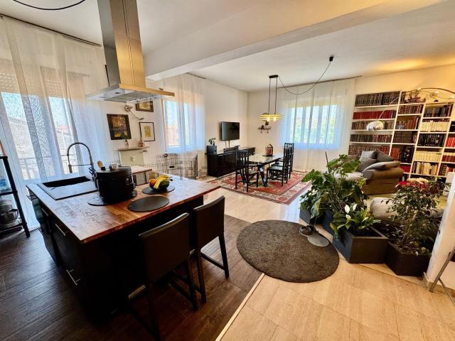 Appartamento in vendita di 165 m² in Vicolo Valverde