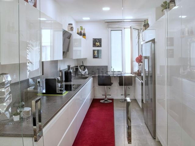 Appartamento in vendita di 165 m² in Corso Buenos Aires