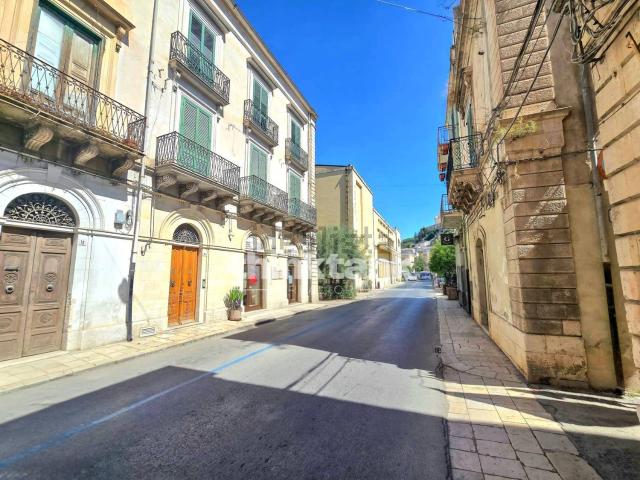 Appartamento in vendita di 165 m² in Corso Garibaldi, 16