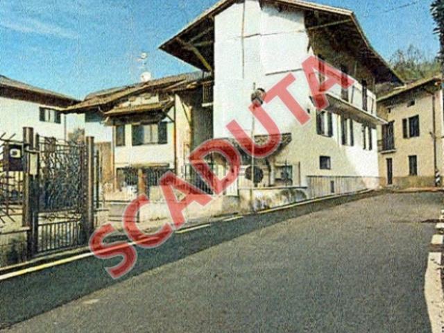 Appartamento in vendita di 165 m² in Frazione Rozzo