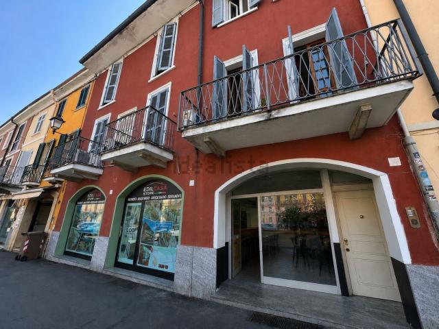 Appartamento in vendita di 165 m² in Piazza Giovanni XXIII, 12