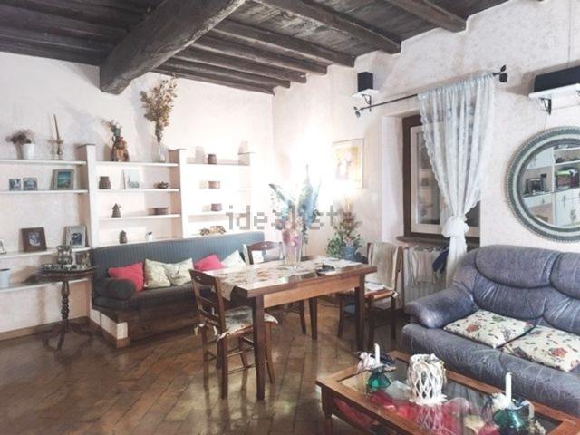 Appartamento in vendita di 165 m² in Piazza del Colle, 4