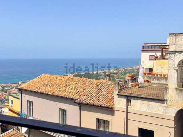 Appartamento in vendita di 165 m² in Piazza Francesco de Seta, 10