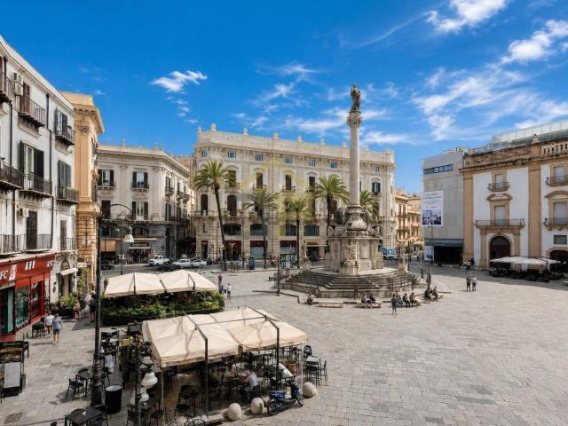 Appartamento in vendita di 165 m² in Piazza Sant&apos Andrea, 7