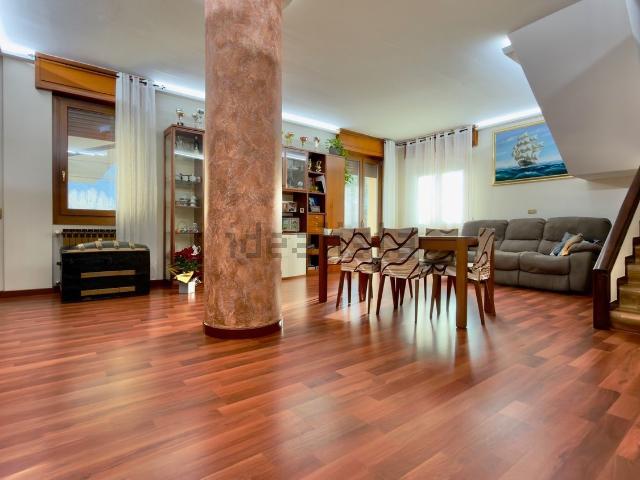 Appartamento in vendita di 166 m²