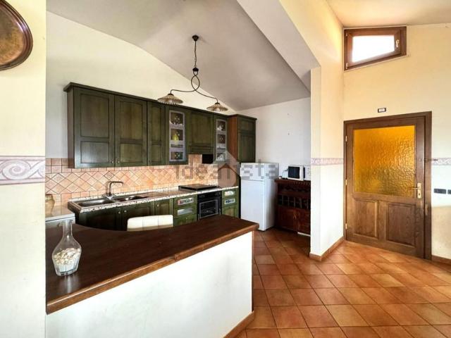 Appartamento in vendita di 166 m² in Via Casali, 126