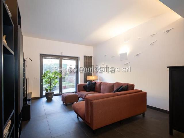 Appartamento in vendita di 166 m² in Via Appia Nuova