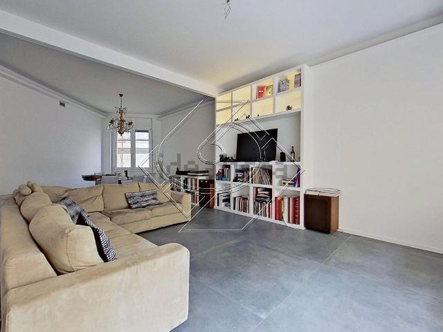 Appartamento in vendita di 166 m² in Via dello Sprone