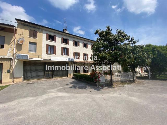Appartamento in vendita di 166 m² in Via Olivi, 29