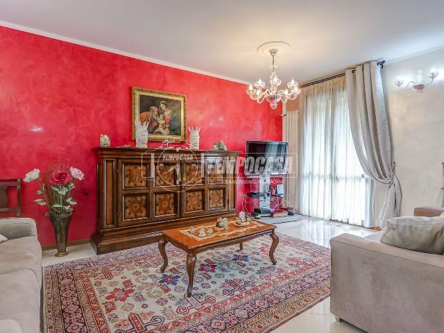 Appartamento in vendita di 166 m² in Via Sandro Pertini, 9