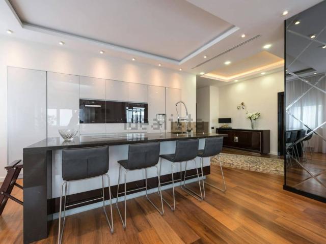 Appartamento in vendita di 166 m² in Via Paolo Veronese