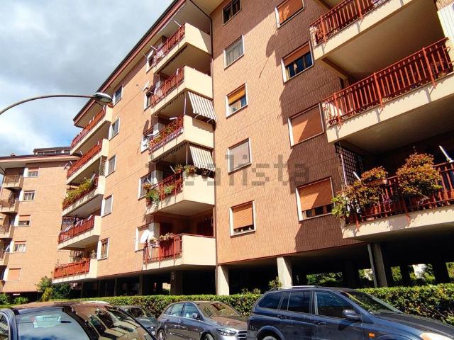 Appartamento in vendita di 166 m² in Via Vincenzo Lupoli, 11