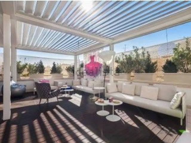 Appartamento in vendita di 166 m² in Viale Marche