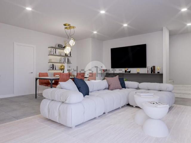 Appartamento in vendita di 166 m² in Vicolo Giovanni Falcone, 8