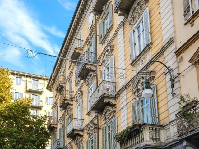 Appartamento in vendita di 166 m² in Piazza Madama Cristina, 1