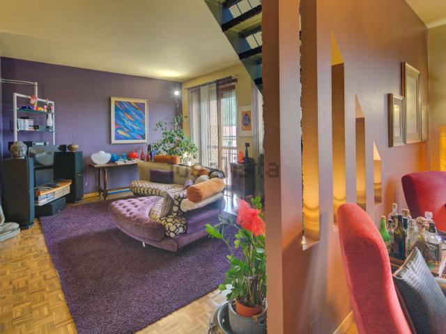Appartamento in vendita di 166 m² in Strada Comunale di Sassi, 3