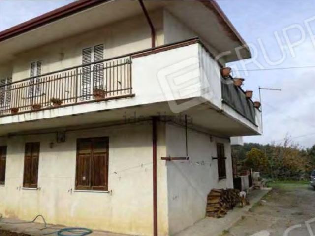 Appartamento in vendita di 167 m² in Via Cappuccini