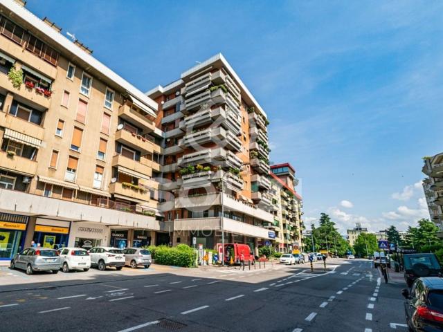 Appartamento in vendita di 167 m² in Via Cipro