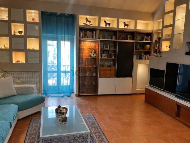 Appartamento in vendita di 167 m² in Via Angelo Brofferio, 116