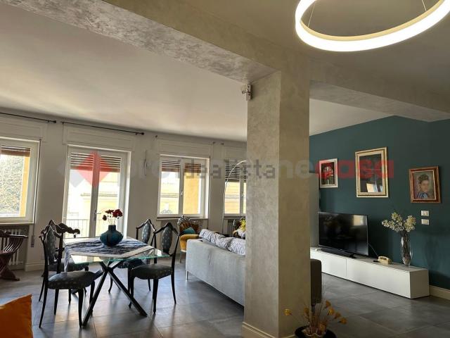 Appartamento in vendita di 167 m² in Via Giacomo Matteotti, 32