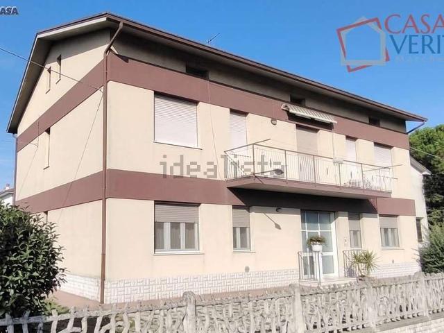 Appartamento in vendita di 167 m² in Via del Lavoro, 5