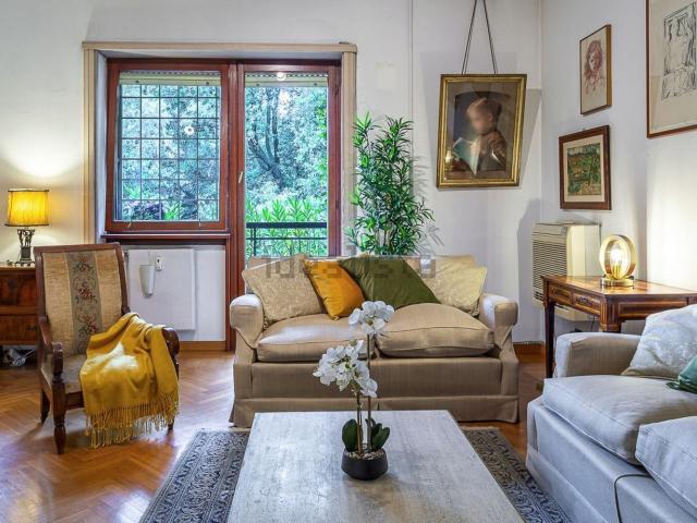 Appartamento in vendita di 167 m² in Via del Prato della Signora, 15