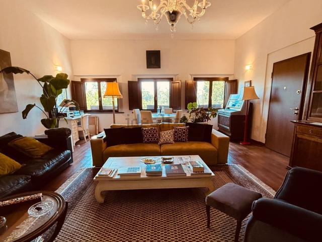 Appartamento in vendita di 167 m² in Via della Certosa, 1
