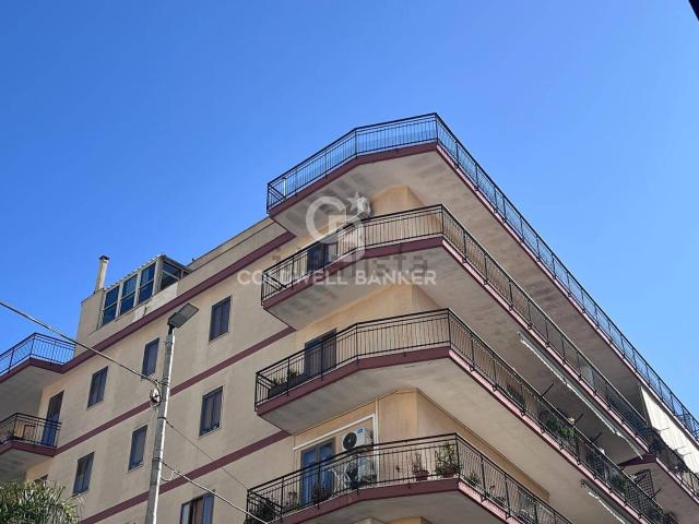 Appartamento in vendita di 167 m² in Via di Gallipoli, 28