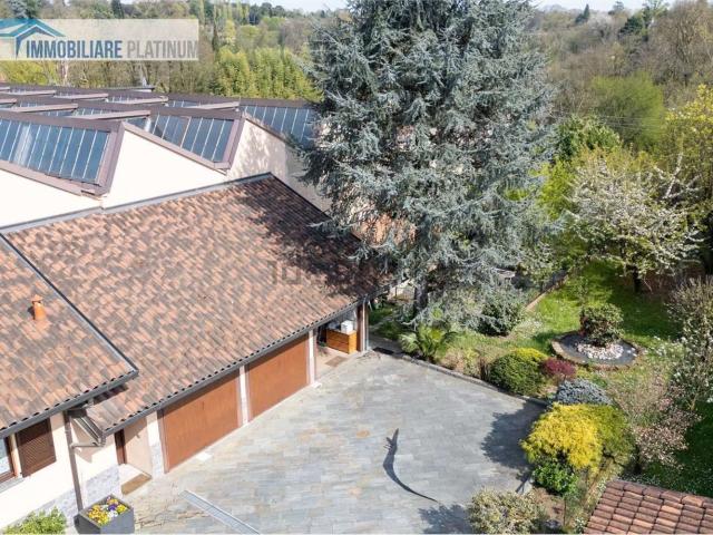 Appartamento in vendita di 167 m² in Via Enrico Toti, 9
