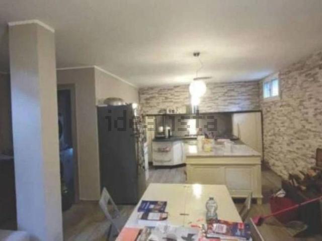 Appartamento in vendita di 167 m² in Via F. Petrarca, 12