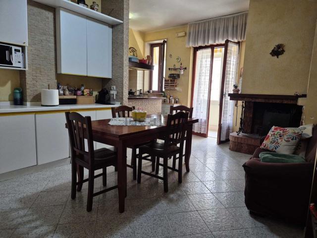 Appartamento in vendita di 167 m² in Via Fulvia