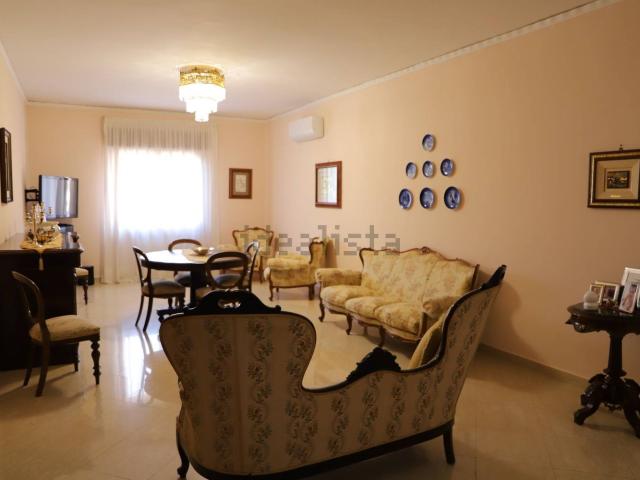 Appartamento in vendita di 167 m² in Via Roma, 148