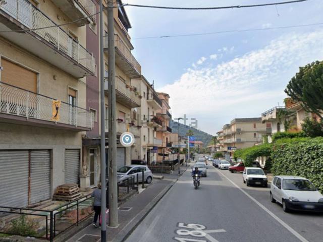 Appartamento in vendita di 167 m² in Via Taormina