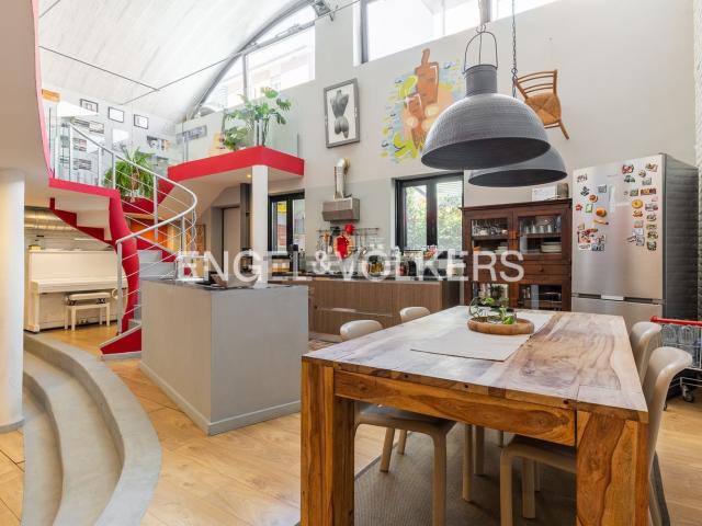 Appartamento in vendita di 167 m² in Via Telemaco Signorini