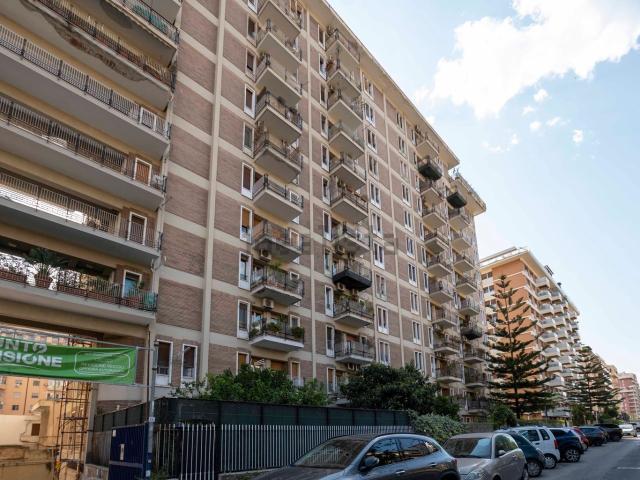 Appartamento in vendita di 167 m² in Viale Croce Rossa, 40