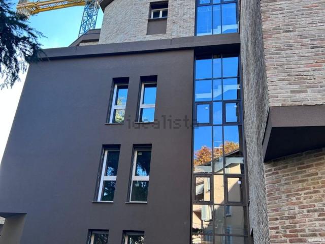 Appartamento in vendita di 167 m² in Viale Duca Alessandro, 89