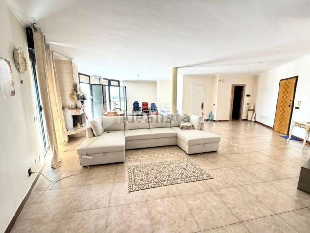 Appartamento in vendita di 167 m² in Strada San Girolamo, 97