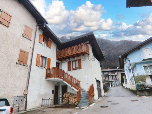 Appartamento in vendita di 168 m² in Via Alessandro Manzoni, 3