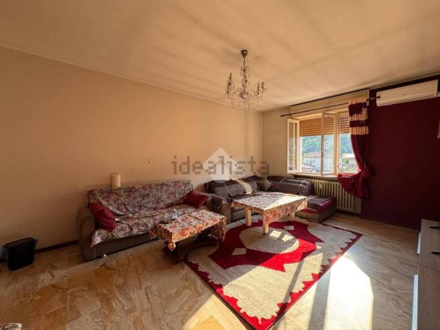 Appartamento in vendita di 168 m² in Via Giuseppe Marconi, 23