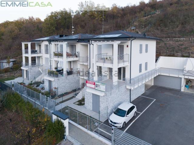 Appartamento in vendita di 168 m² in Via Grizzaga, 84