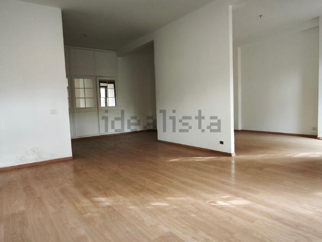 Appartamento in vendita di 168 m² in Via del Casaletto, 385