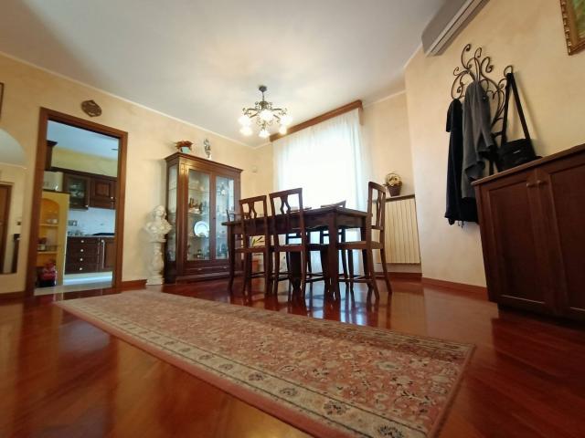 Appartamento in vendita di 168 m² in Via del Padre, 11